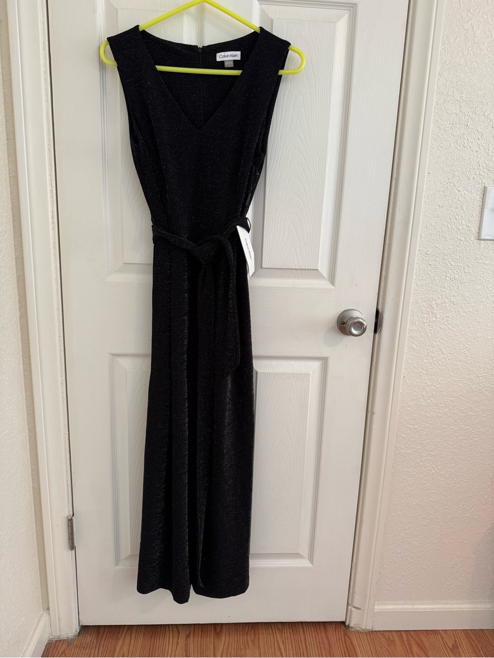 NWT Calvin Klein Shimmering Black Formal  V-Neck Sleeveless Jumpsuit - (Size 4) - Picture 3 of 14